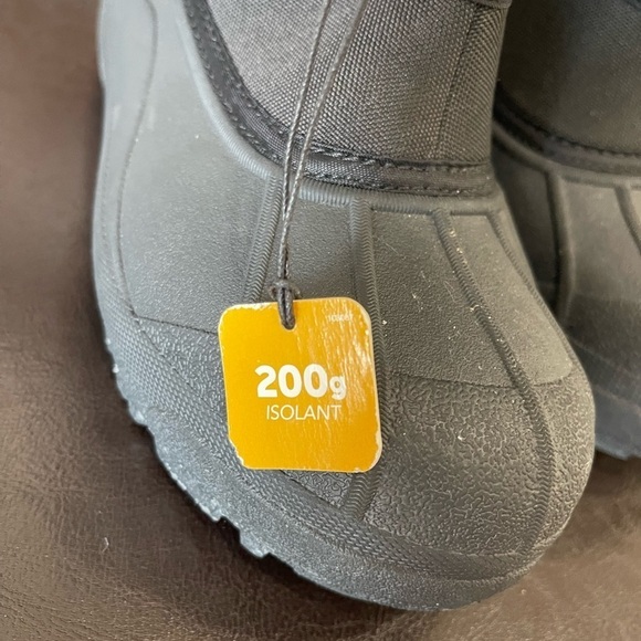 Columbia 200g Isolant snow boots in a size 5 - Picture 10 of 16